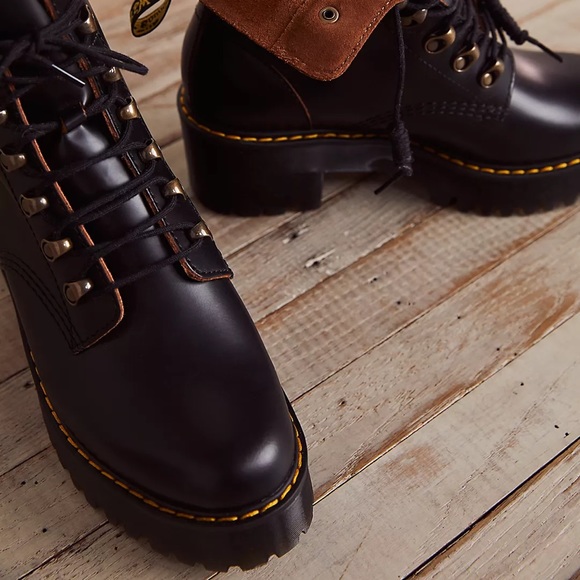 Dr Martens Leona Boot - Picture 6 of 16
